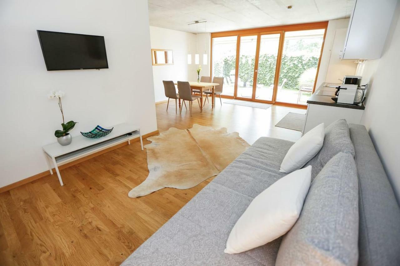 Gartenwohnung In Praemierter Wohnanlage คลอส ภายนอก รูปภาพ